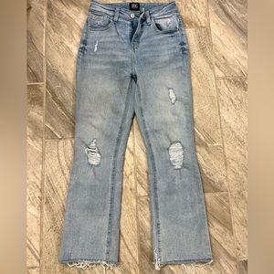 Women’s BDG Urban Outfitter destroyed jeans. High rise, cropped